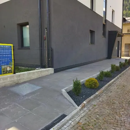 Svaizer Con Giardino Privato Apartment Male